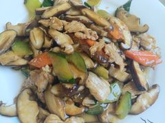 -宾朋海鲜特色美食餐厅·纯手工鲅鱼水饺(兴海路店)