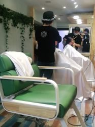 -构想时尚发型会所