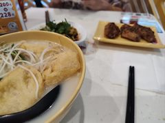 -谭仔米线(皇庭广场店)