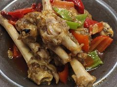 -三江源美食城