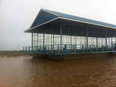 -洞里萨湖