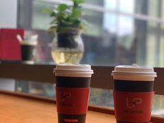 -西西弗书店&矢量咖啡(凯德晶萃广场店)