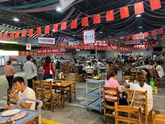 大堂-三千坪超级火锅市场·土灶牛肉火锅