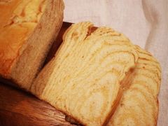 -红宝石·鲜奶小方·海派西点房(万航店)