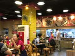 大堂-华辉拉肠(龙口东店)