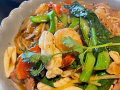 -大头虾越式风味餐厅(光明广场店)