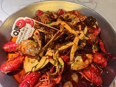 -巴厘龙虾·榜首油焖大虾(音乐学院·沿江酒馆店)