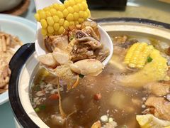 -江城小馆陕南妈妈菜·全球旅行餐厅(钟楼店)