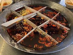 -岗上渣渣老火锅(两路口店)