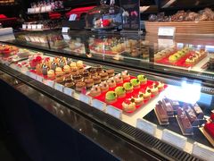 -Salon de The de Joel Robuchon(外滩18号店)