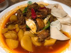 沙湾大盘鸡-塔哈尔·新疆盛宴(城西银泰店)