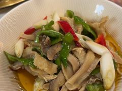 -汗腾格里·风味餐厅(新疆驻京办店)