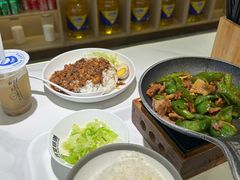 -弄堂咪道-饭香·面香·馄饨香(兴梅店)
