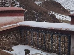 -比如骷髅墙景区