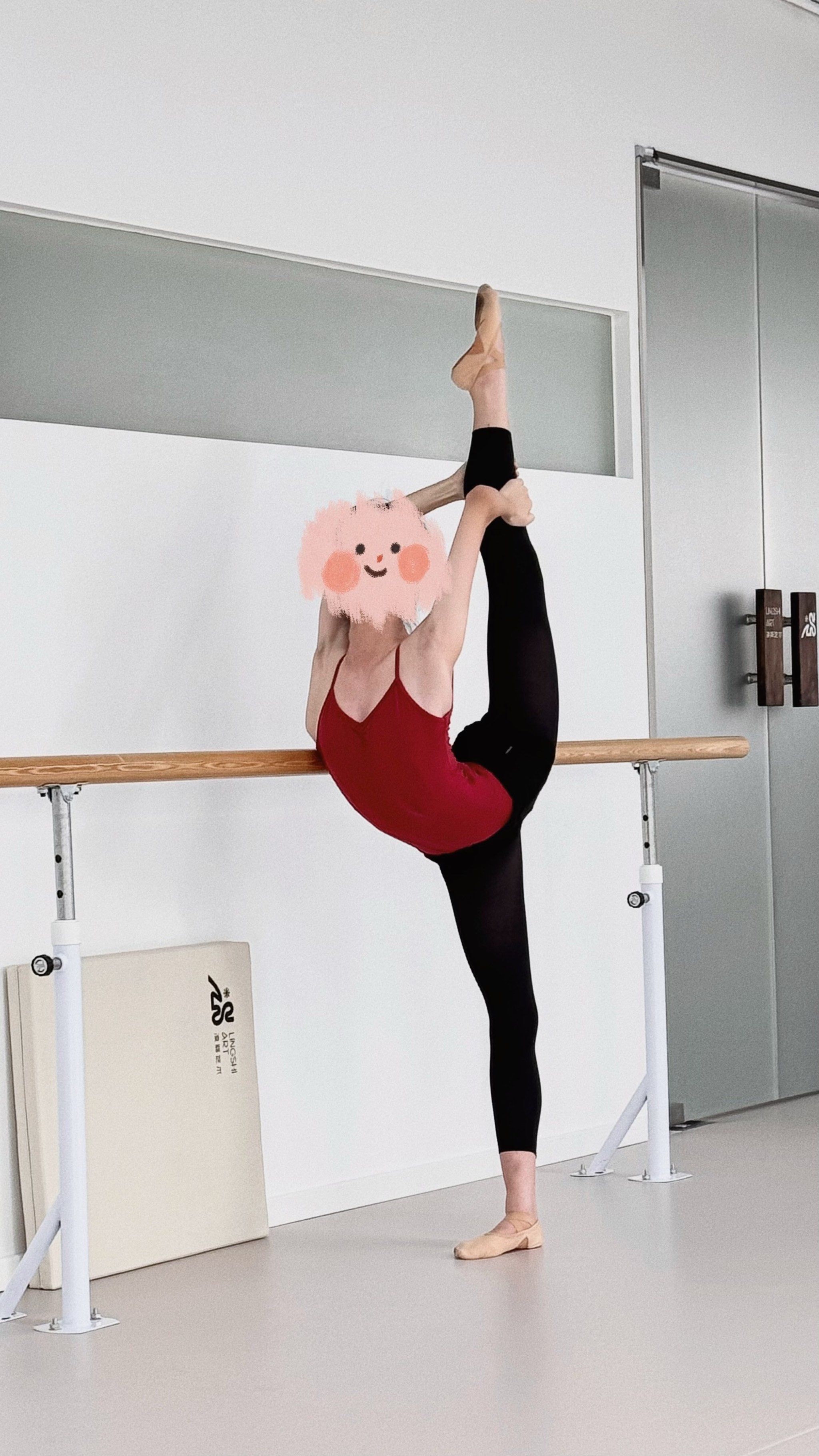 从竖叉下不去,到双手搬后腿,要多久?