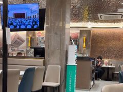 -香港新发烧腊茶餐厅(水围店)