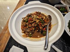 -鱼鲜饭香·招牌汽锅剁椒鱼头王