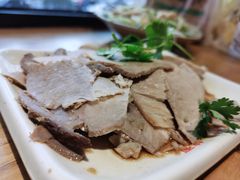 -亮亮面馆(经六路店)