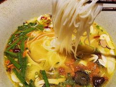 -芸南道·过桥米线(昆明老街旗舰店)