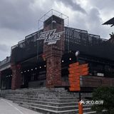 真的好喜欢空间大的咖啡店 不拥挤就来佛山吧