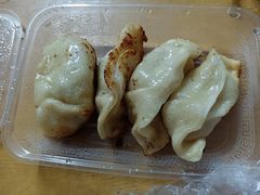 -黄阿姨锅贴大王(万航渡路店)