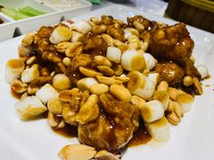 宫保鲜菌虾球-便宜坊烤鸭店(航天桥店)