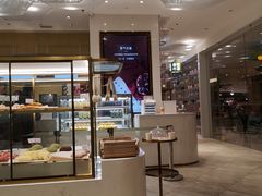 -奈雪的茶(国金中心店)