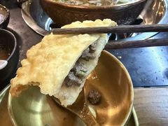 特色牦牛肉馅饼-陀岗美食·云南藏式特色餐厅