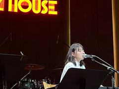 -TZ House音乐现场(来福士中心店)