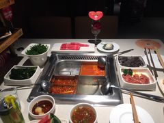 -海底捞火锅鲜切牛肉主题店(长寿路店)