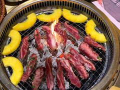 -蚂蚁洞·烤肉大营地(上海静安大悦城店)