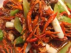 -茸梅路右拐龙虾-农家菜(松江店)