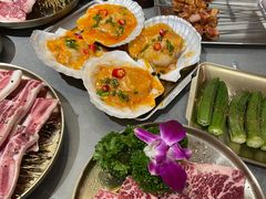 -围炉肉舍•炭烤活鳗•丹东海鲜烤肉(步行街店)