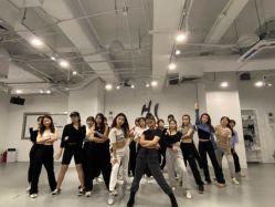 -HI dance 舞室