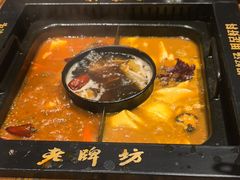-老牌坊云南鱼豆花火锅(爱建店)