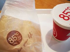-85度C(生甜甜圈研究工坊·上海平凉店)