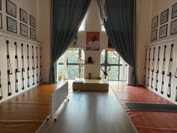 -成都阿难陀艾扬格瑜伽中心