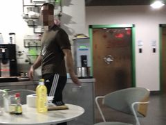 -栖游青年旅舍(华强北地铁站店)