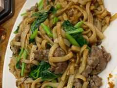 牛肉芥兰炒粿条-宏记汕头白粥店(江怡店)
