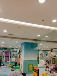 -孩子王童乐园(唐山万达广场店)