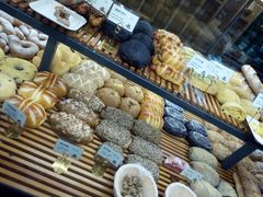 -焙丽拾光(麦凯乐直营店)