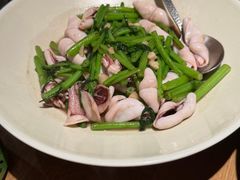 茼蒿烧海兔-KŌNG胶东小馆(华熙店)