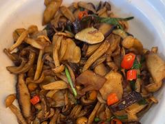 青韭辣炒珍菌-砂锅居(西四店)
