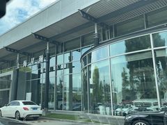 -上海星瀚奔驰4S店(红柳路店)