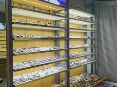 -优医视平价眼镜蔡司依视路折扣工厂店(德胜门店)