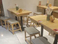 -魔都三兄弟酸辣粉·蘸卤炸串(虹桥万科店)