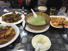 -芳芳餐厅(白沙路店)