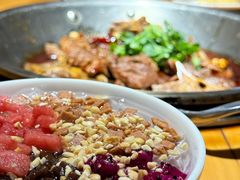 -大众跷脚牛肉馆·非遗传承单位(峨眉山店)