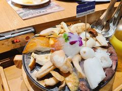 -一朵菌·野生菌探索家火锅(南亚店)