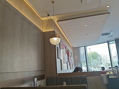 -必胜客(尹山湖歌林公园店)